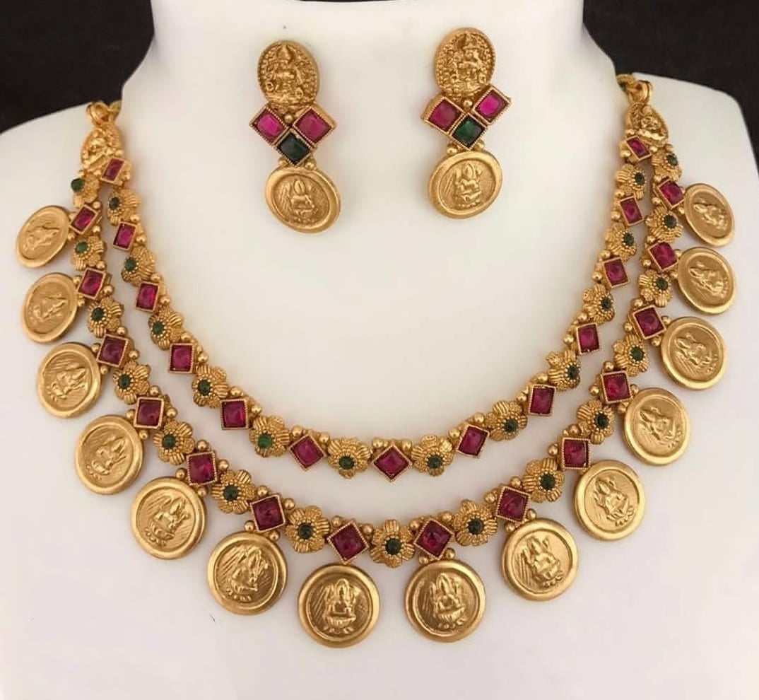Double-layered traditional temple necklace set
