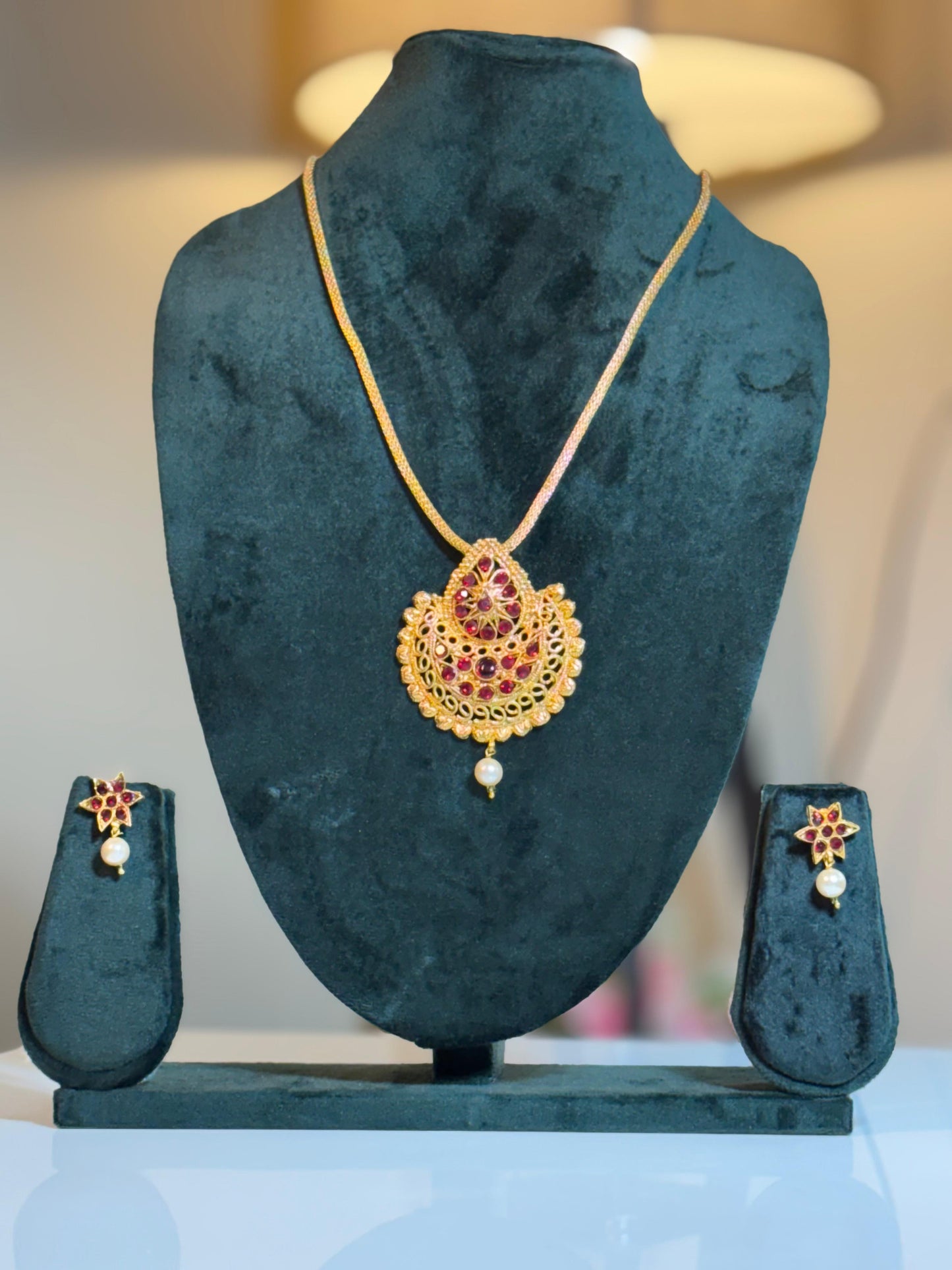 Long pendant necklace set