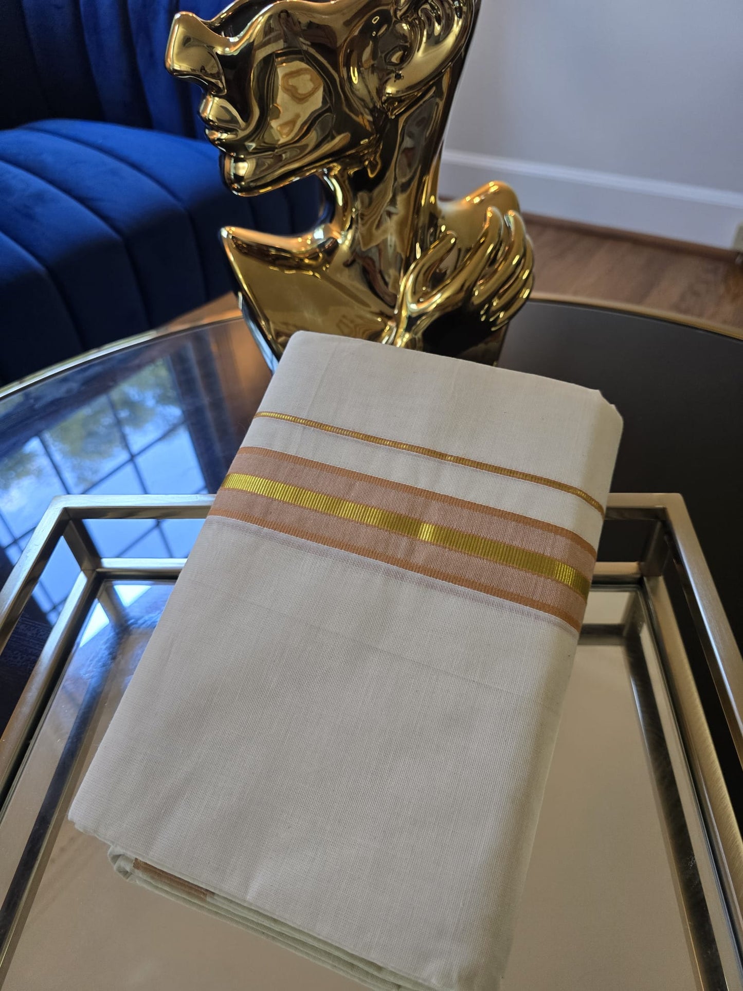 Kerala Mundu – Light Red with Golden Kasavu Line