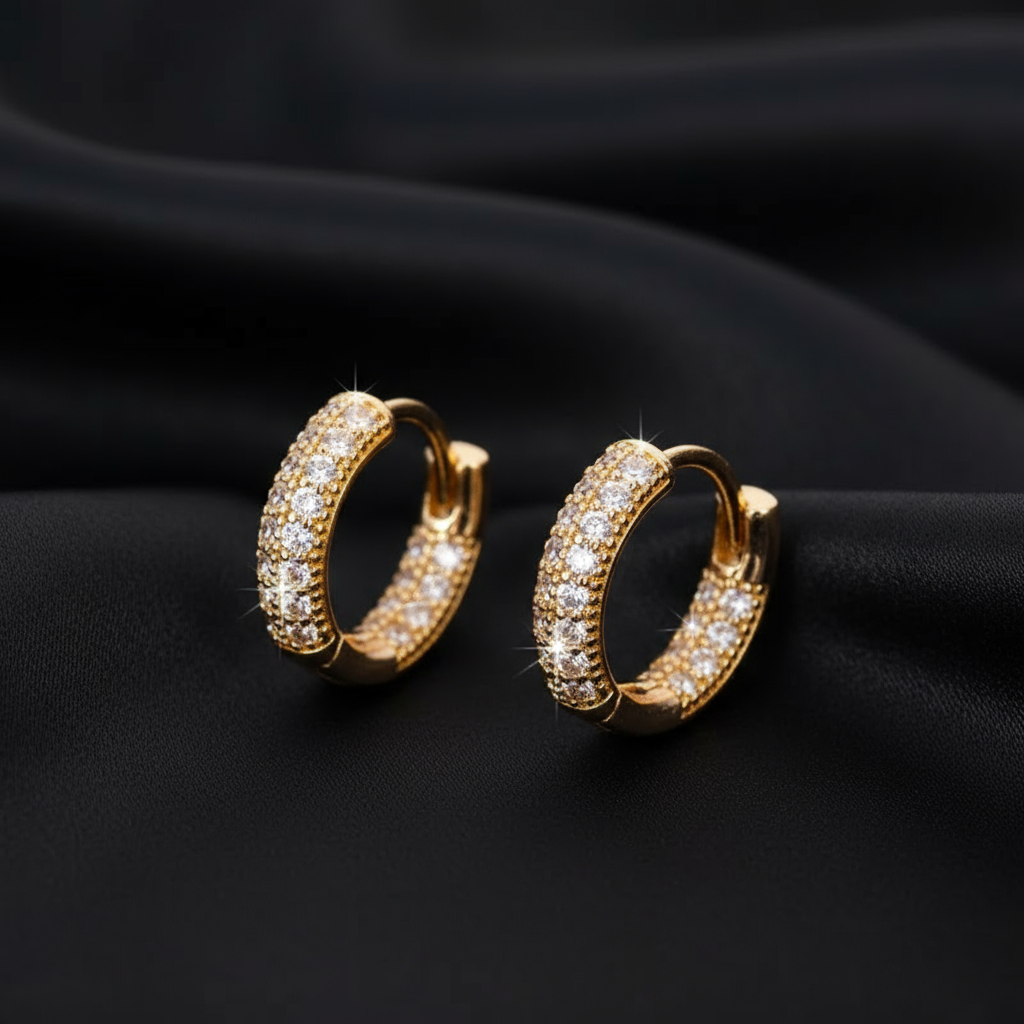 Contemporary 18K Gold Hoop