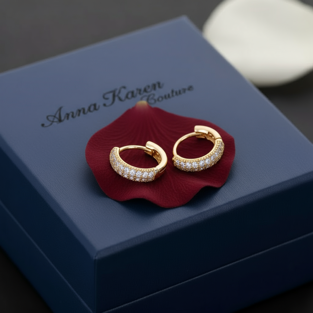 Contemporary 18K Gold Hoop