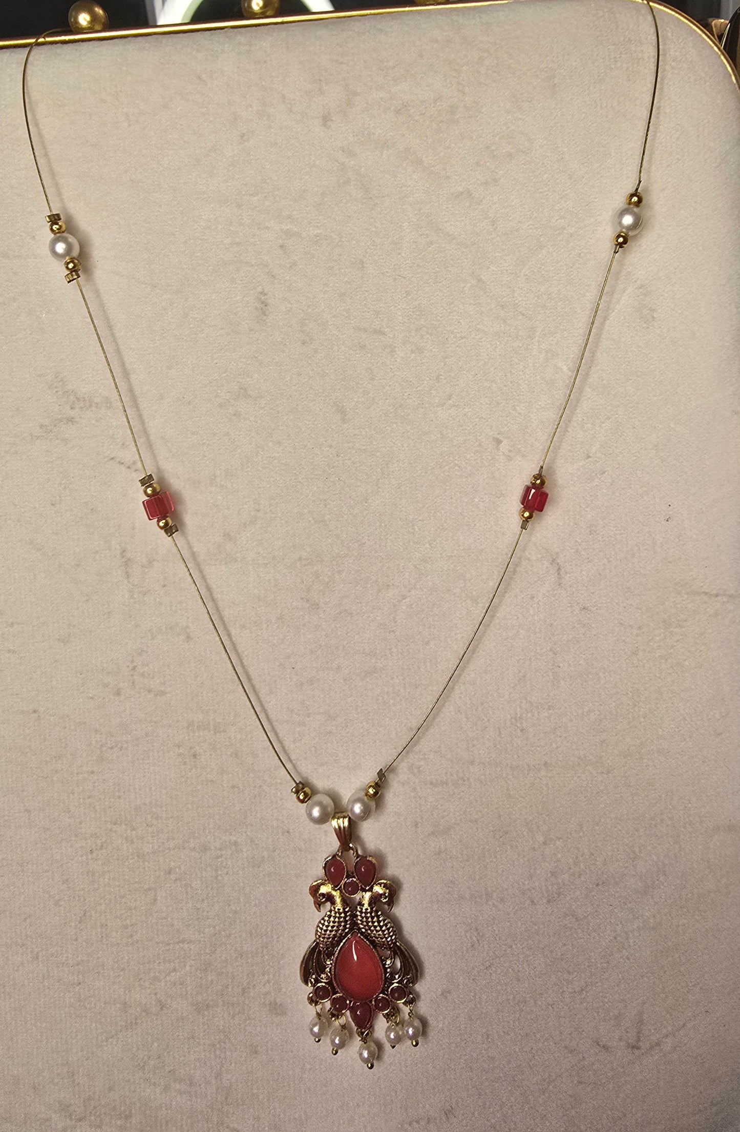 Invisible necklace