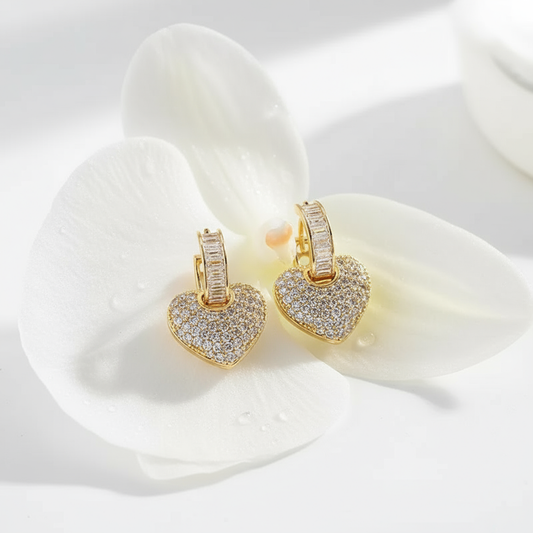 Contemporary White Gold Heart Earclip