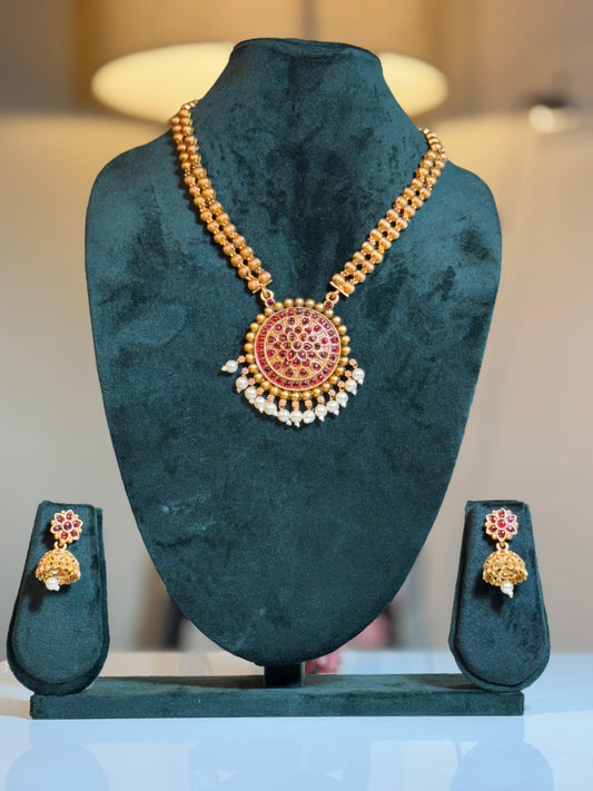 Necklace Set