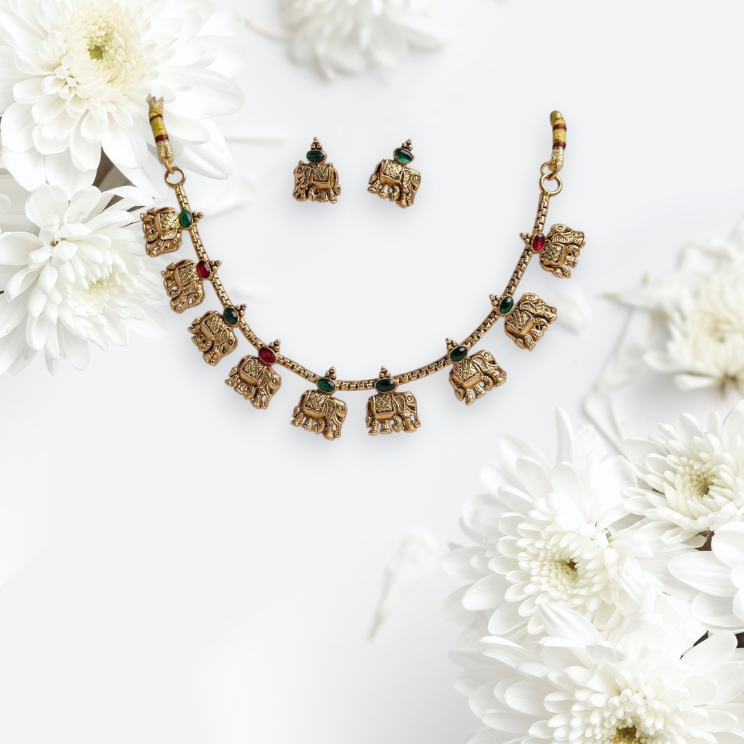 Elephant Parade Necklace Set