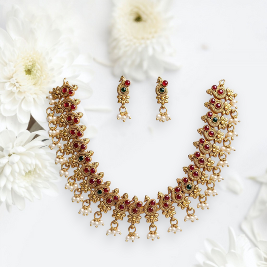 Classic Pearl Necklace