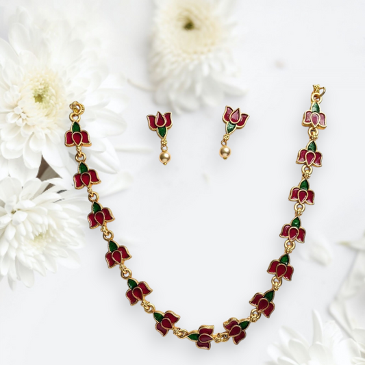 Red-Green Petal Charm Set