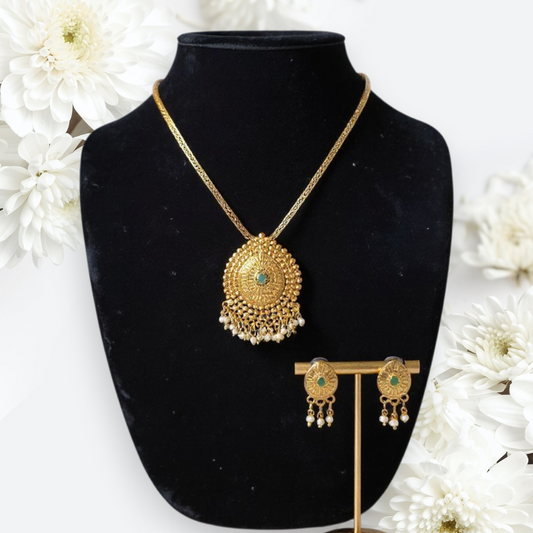 Pendant set