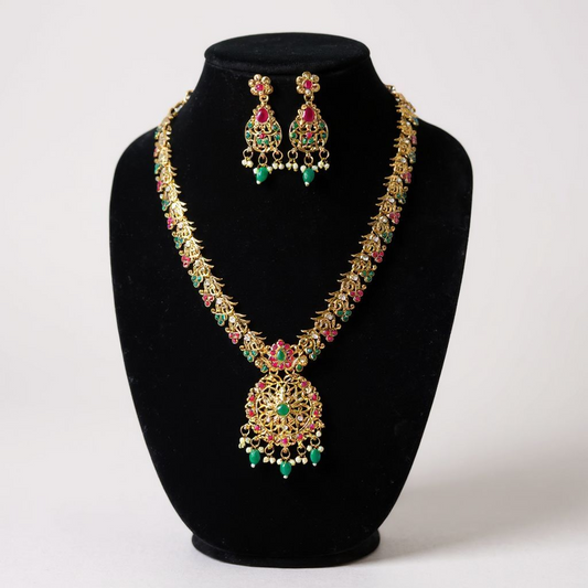 Long Necklace set with stone