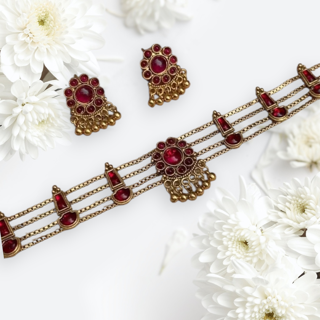 Traditional Gold Finish Choker