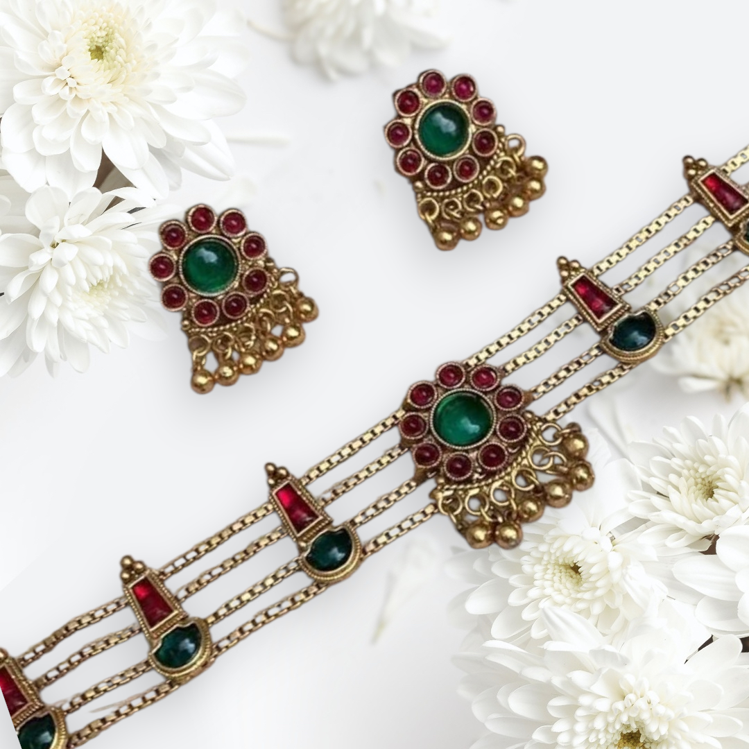 Traditional Gold Finish Choker