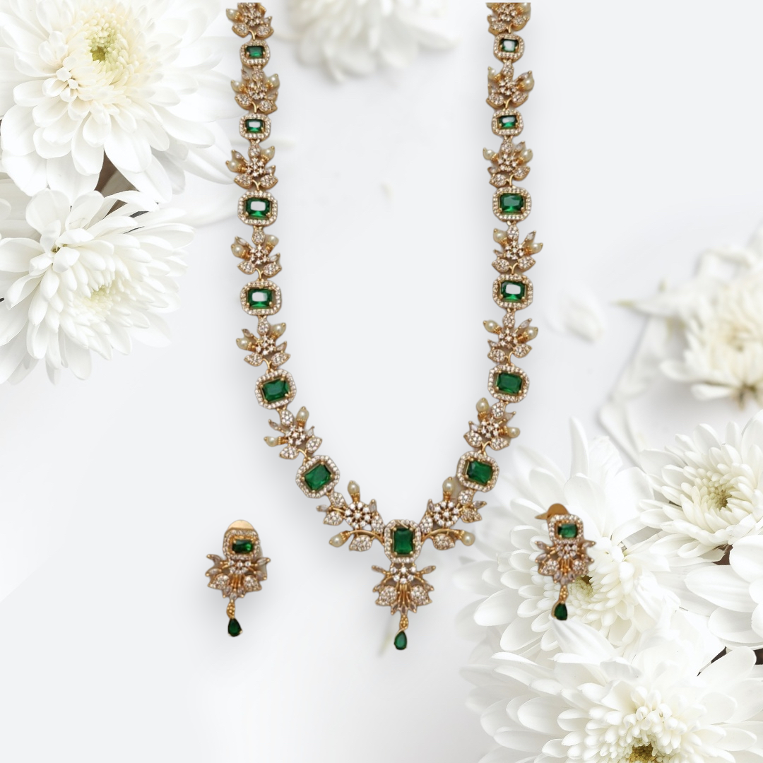 Emerald Aura AD Necklace Set