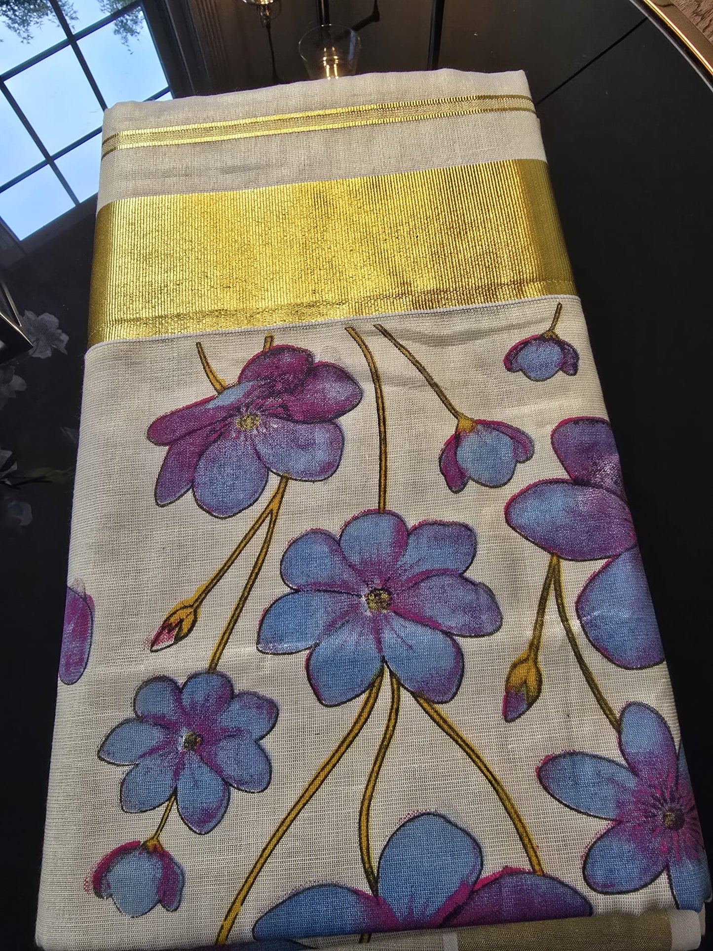 Kerala Tissue Saree with Floral Print