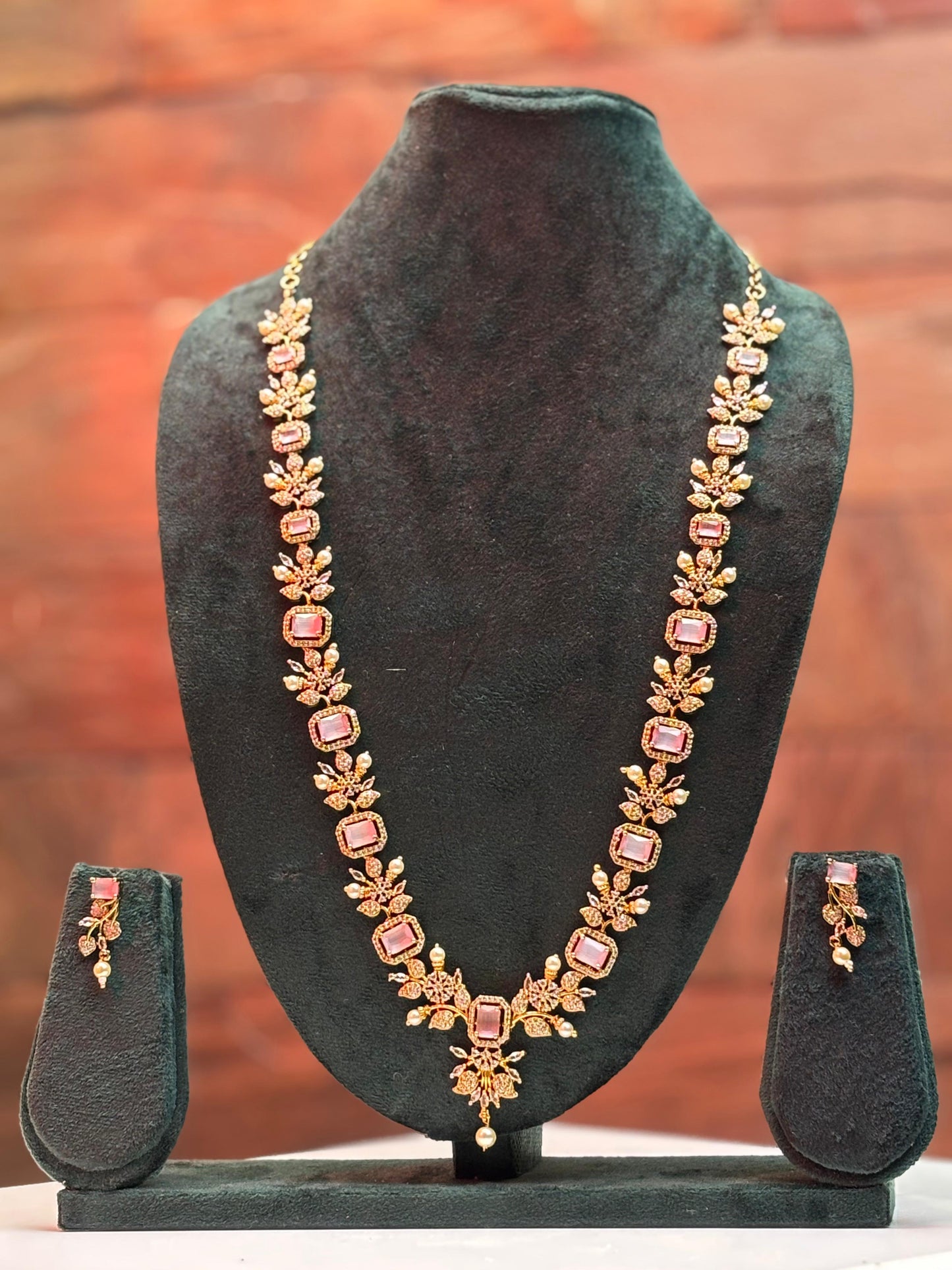 AD Necklace set