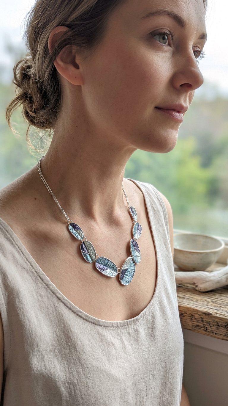 Contemporary necklace