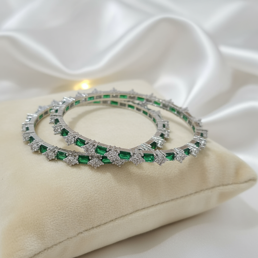 AD Bangle with Emarald and white stones set of 2