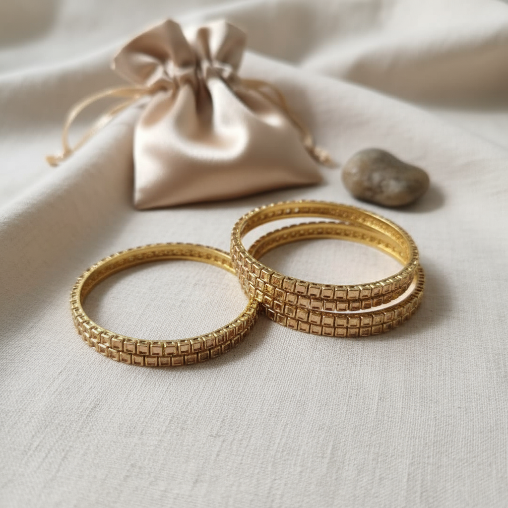 Kundan Bangles (Set of 4)