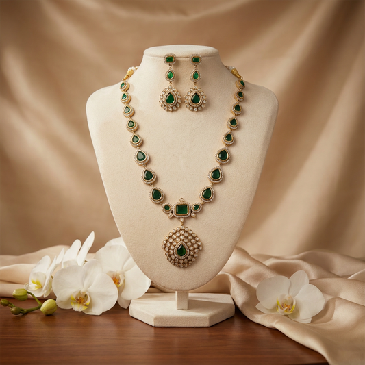 AD and Emerald Chain Necklace Set