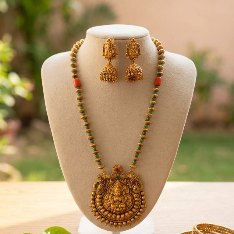 Lakshmi Pendant short necklace set(16 inch)