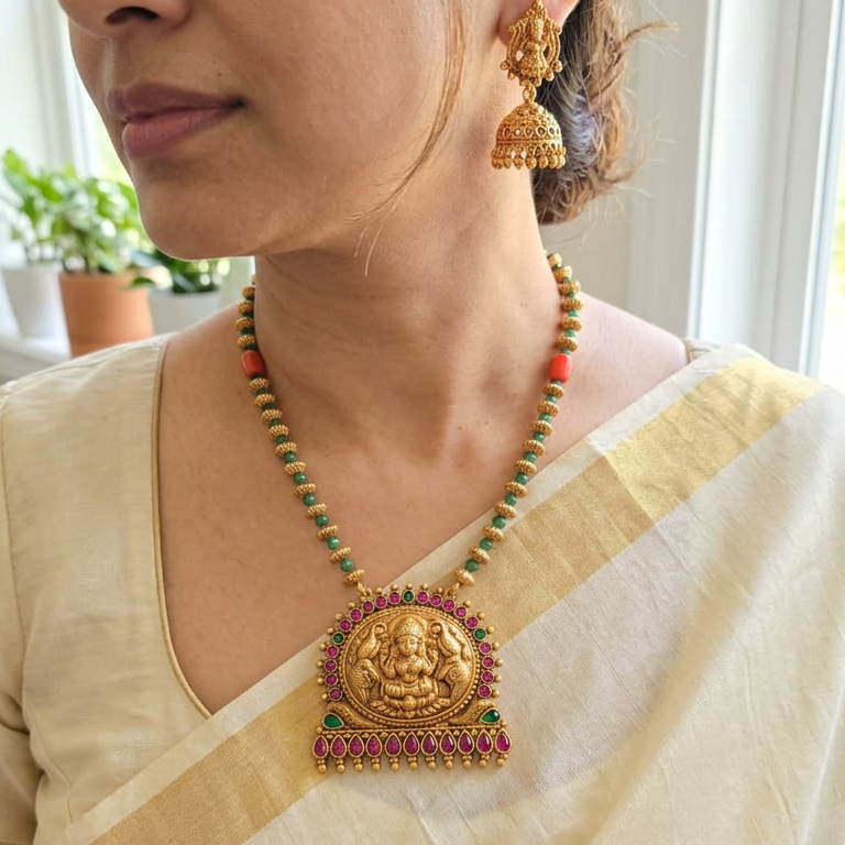 Lakshmi Pendant short necklace set(16 inch)