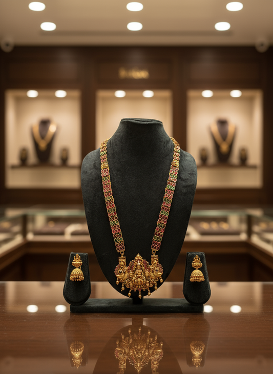 Lakshmi Pendant Necklace Set