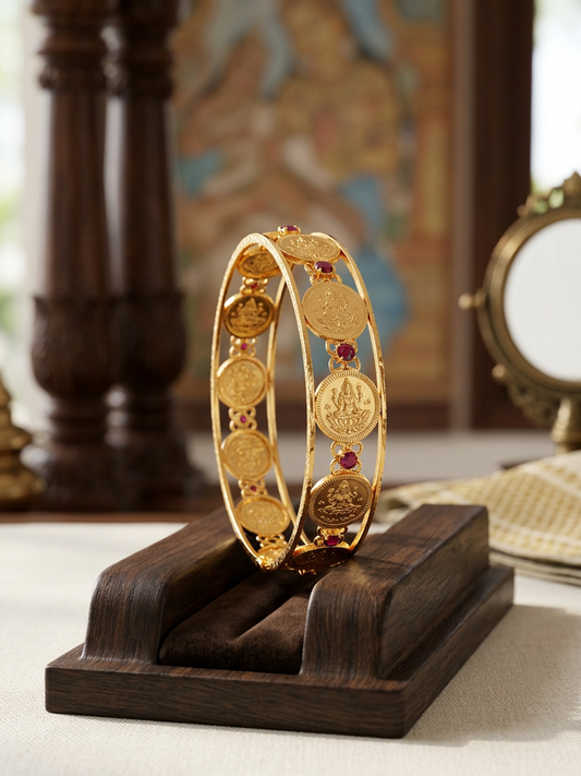 Dual-Band Lakshmi Kasu Bangle with Ruby Accents