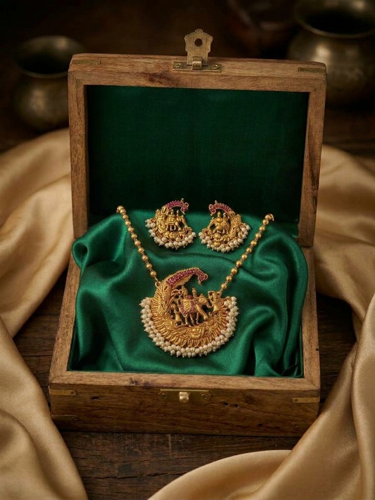 Antique Gold Crescent Temple Pendant Necklace & Earring Set