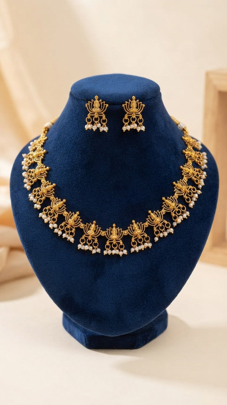 Lotus Necklace Set