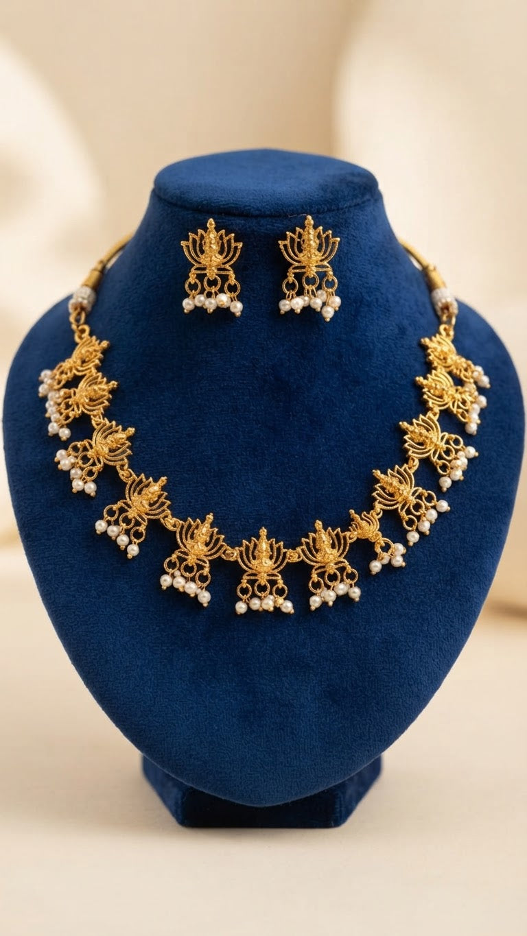 Lotus Necklace Set