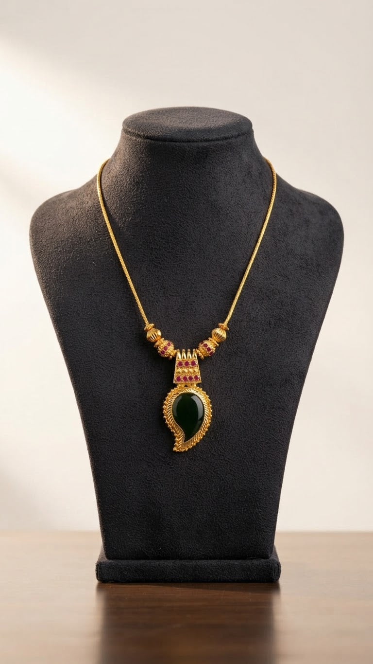 Gold plated Palaka Manga Pendant necklace