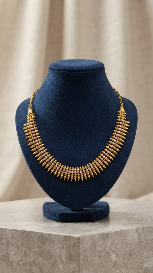 Gold plated Traditional Mullamuttu Choker Necklace With White Stones